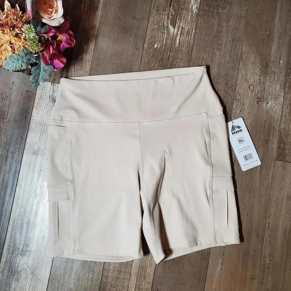 NWT RBX Women's Activewear Biker Shorts Size XL Cream - Picture 1 of 12